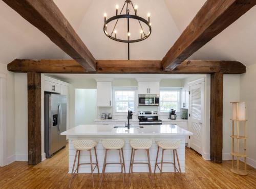 Northeast Virginia Beach Apartment | Impeccable Cape Henry House Inn at Old Beach Awaits You