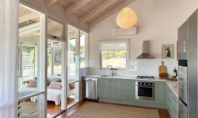 Wangolina Cabin | Guest Rated 10/10: Cape Jaffa Wines Cottage Retreat