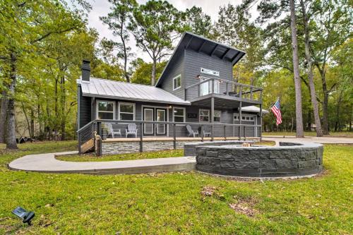Cape Royale House | Tranquil Cape Royale Cottage with Fire Pit & Scenic Views