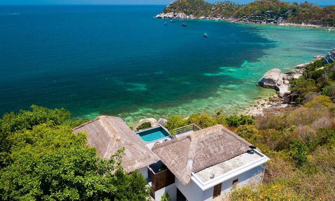 Ao Thian Og Villa | Relaxing Cape Shark Pool Villas with Oceanfront Views