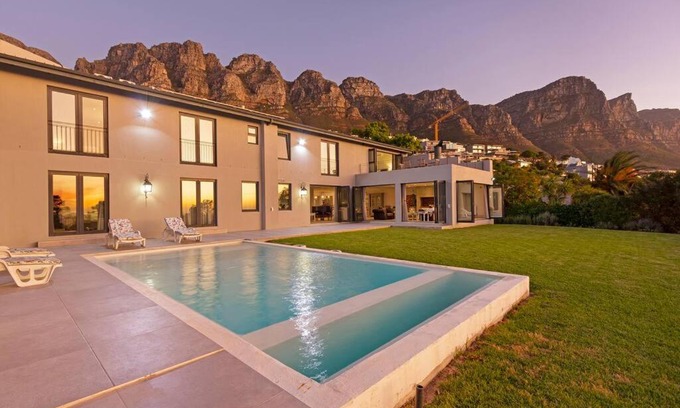 Camps Bay Villa | Elegant Cape Town Villa with Pool and Family Amenities