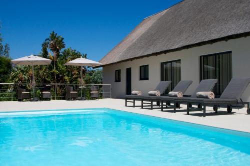 Somerset West Apartment | Experience Cape Vermeer: Oceanfront Bliss with Spa & Pool
