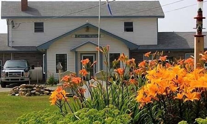 Mavillette Hotel | Cozy Cape View Motel and Cottages with Family-Friendly Amenities