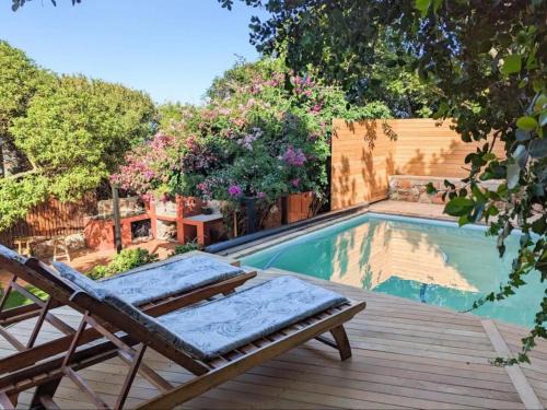 Muizenberg Villa | Oceanfront Elegance at Cape Weaver Muizenberg - 4 Star Stay