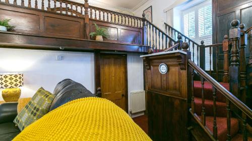 Llanystumdwy House | Discover Capel Bach: Pet and Child-Friendly Getaway