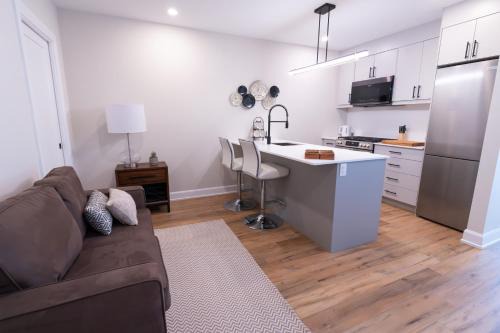 Ottawa Division Apartment | Family-Friendly Capital Apartments with Top Guest Ratings