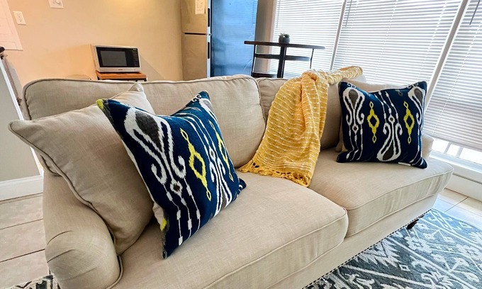 Frankfort Condo | Stylish Capital City Condo #8 with Family-Friendly Amenities