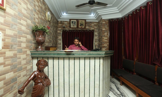 Mathura Hotel | Guest Rated: 10/10 at Capital O 15091 Gaurav Boarding House