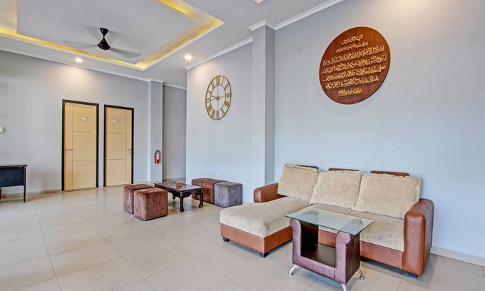 Semarang Hotel | Budget-Friendly Stay at Capital O 91377 Mk Prime Syariah