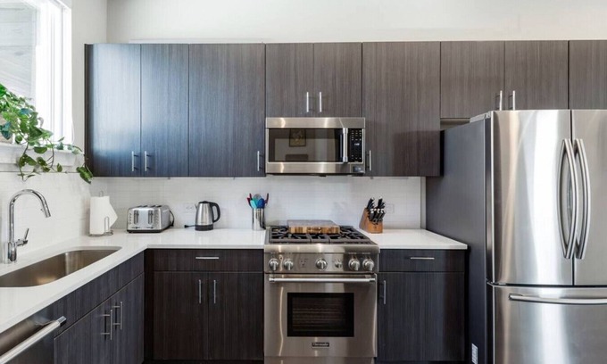 North Side Condo | Prime Capitol View Condos with Breakfast & Family Amenities