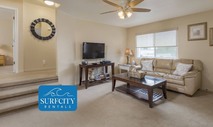 Capitola House | Capitola Village Seashell Sanctuary, just blocks from Capitola Beach!