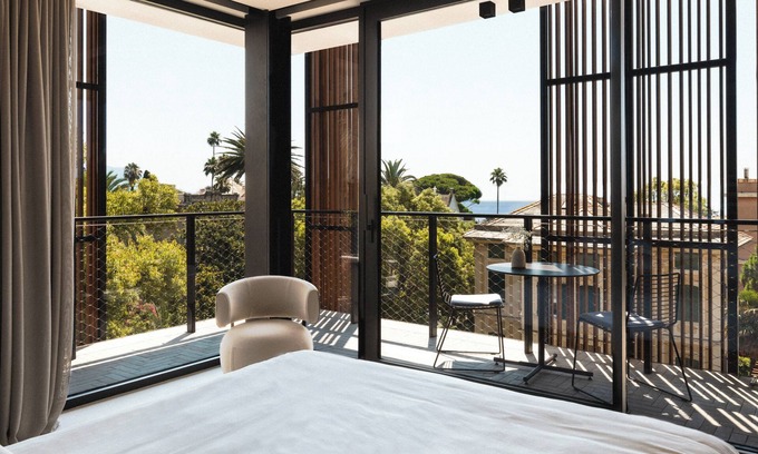 Nervi Hotel | Experience Capitolo Riviera: 5-Star Spa & Pet-Friendly Retreat