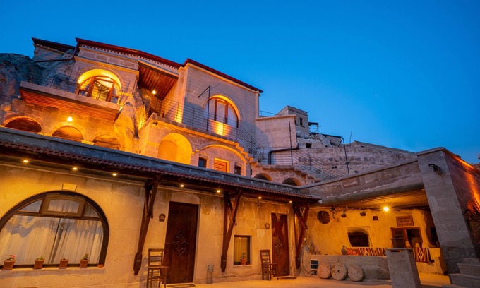 Nar Bed & Breakfast | Experience Cappadocia inans Cave with Pool & Family Amenities
