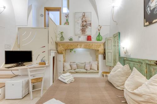 Morciano di Leuca House | Capperi Holiday Rentals: Pet-Friendly with Ocean Views