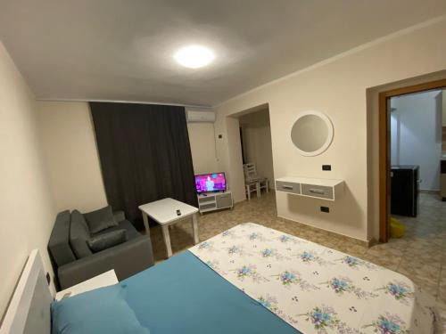 Lezhe Apartment | Budget-Friendly Cappuccino City Center Apartment Near Attractions