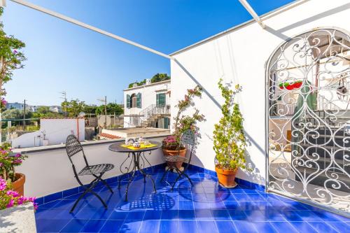 Tiberio Villa | Child-Friendly Capri Turquoise: Guest Rated 9.3/10