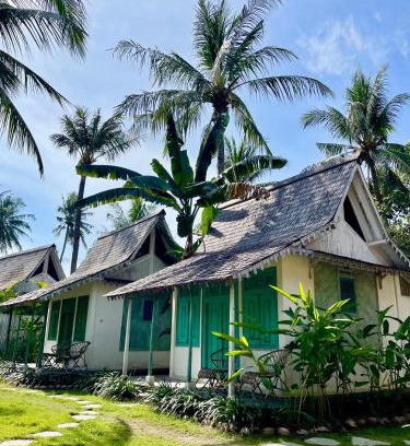 Gili Air Hotel | Prime Oceanfront Retreat at Captain Coconuts Gili Air