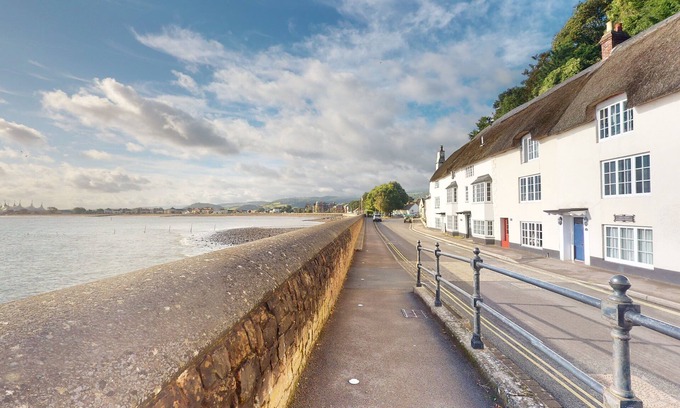 Minehead Cottage | Pet-Friendly Captain's Cottage in Minehead - Rated 10/10