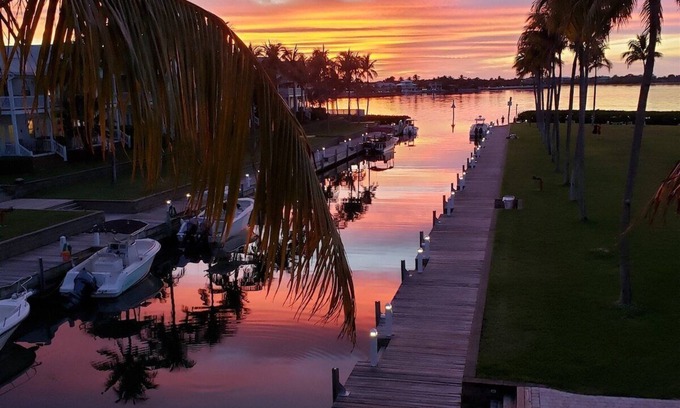 Indigo Reef Marina Homes House | Pet-Friendly Waterfront Retreat with Boat Slip at Indigo Reef