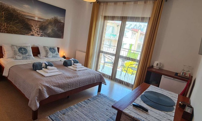 Dzielnica Uzdrowiskowa Villa | Captain's Villa * Double Room with Private Bathroom and Balcony