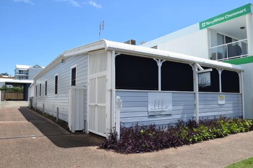 South West Rocks House | Discover Captains Cottage SWR: Family-Friendly Retreat