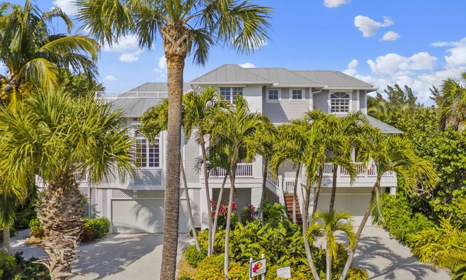 Captiva House | Unforgettable Family Getaway at Captiva's 5-Star Retreat