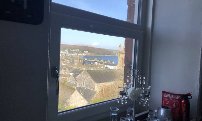 Rothesay Apartment | Pet-Friendly 2-Bed Apartment in Isle of Bute Awaits You