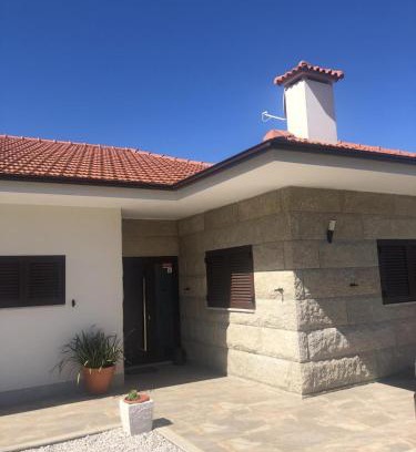 Alpendurada e Matos House | Family-Friendly 3-Bed House in Travanca Awaits You
