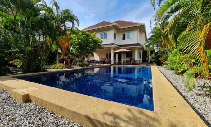 Nong Prue Villa | Charming 3-Bed Villa in Muang Pattaya - Guest Rated 9.5/10