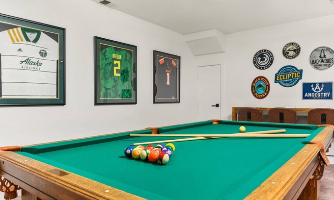 West Linn House | Inviting Retreat with Game Rooms, Pool & Just 20 Min to Portland