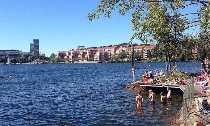 Kungsholmen Apartment | Delightful Apartment in a Lush Area with Breakfast Included