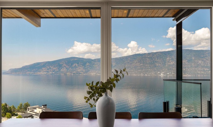 Central Okanagan House | Elegant Lakestone Waterside Home with Lake Views & Spa