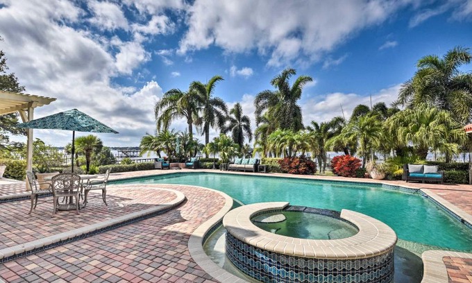 Daytona Beach Villa | Exquisite Villa Retreat with Private Beach and Ocean Views