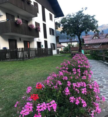 Carisolo Apartment | Pet-Friendly Retreat at Carè Alto - Rated 9.2 by Guests