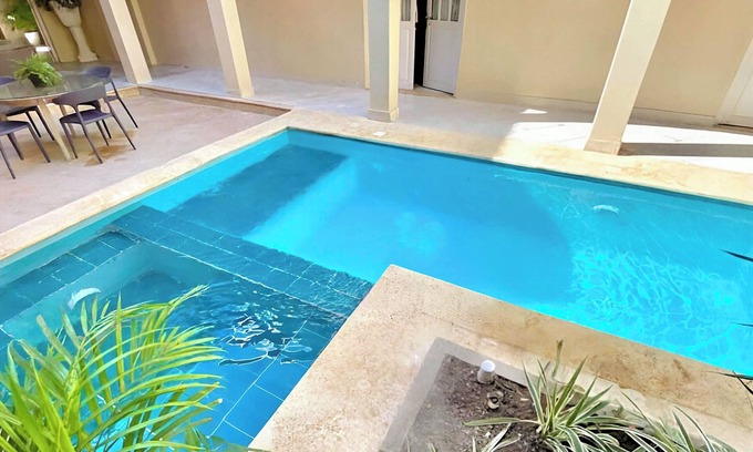 Cartagena Walled City Hotel | Colonial Kings Mansion: Family-Friendly Retreat with Spa