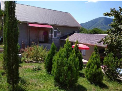 Zaqatala Apartment | Cozy Car House: Pet and Child-Friendly Retreat