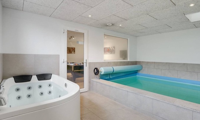 Aabenraa House | Cozy "Cara" Hotel - Steps from the Ocean with Pool Access