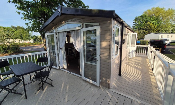 Prestonpans House | Experience Caravan at Seton Sands: Oceanfront Retreat Near Edinburgh
