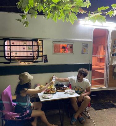 Artikli Other | Pet-Friendly Caravan Camp: Ideal for Families on a Budget