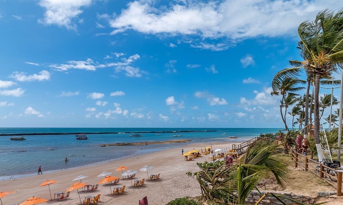 Praia do Frances Apartment | Ocean View Retreat at Caravelas: Family-Friendly Stay