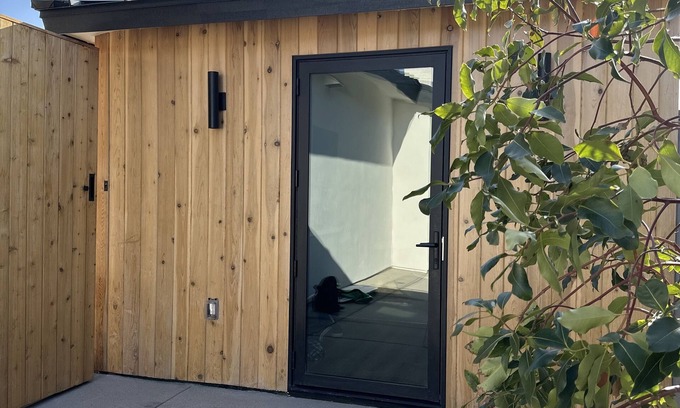 Cardiff-by-the-Sea Apartment | Cardiff Swamis Beach Studio: Ideal for Family Getaways!