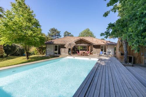 Moliets-et-Maa House | Escape to Care Villa T4: Poolside Bliss & Ocean Views