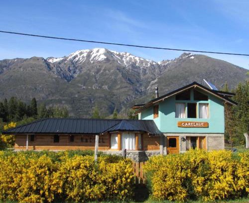 Epuyen House | Guest Rated 10/10 at Carelhue with Hot Tub & Family Amenities