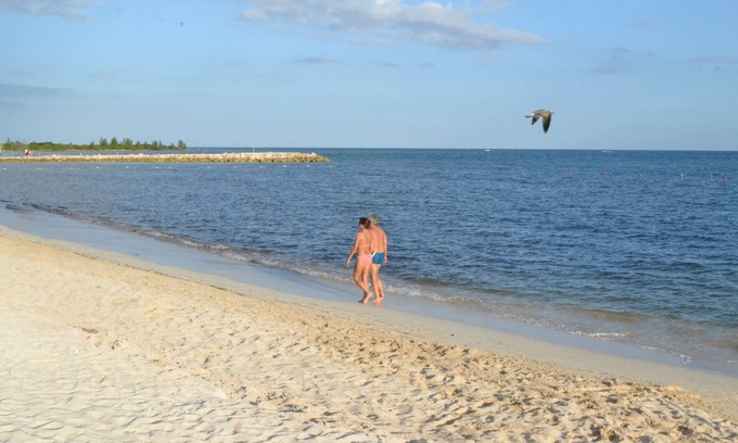 Villa Juarez Resort | Experience Endless Luxury at Caribbean Beach Resort Condo