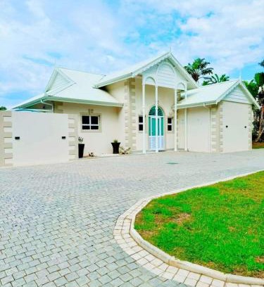 Port Edward Villa | Discover Caribbean Estates Villa Varie: Oceanfront Paradise