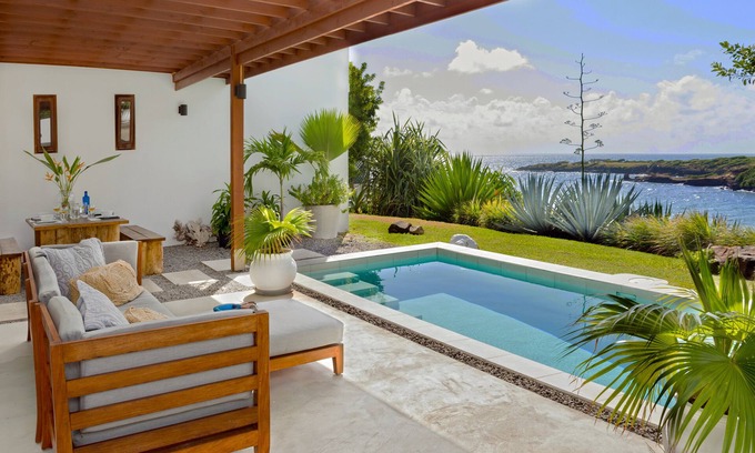Crochu Villa | Modern Oceanfront Villa with Pool and Stunning Views