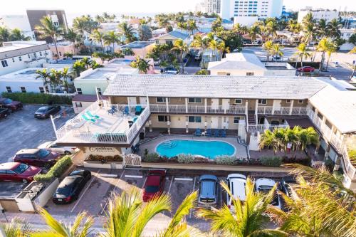 Hollywood Apartment | Family-Friendly Caribbean Resort Suites with Pool Access