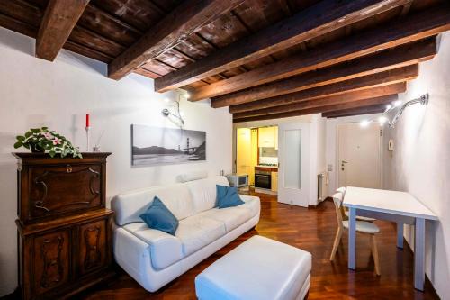 Borgo San Leonardo Apartment | Carillon