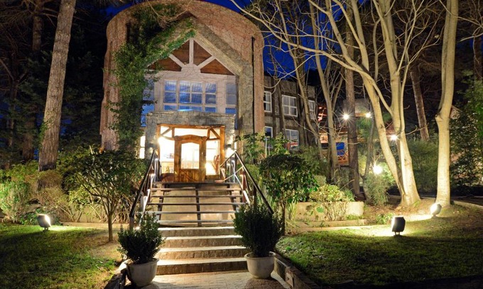 Carilo Hotel | Relax at Carilo Village Apart Hotel & Spa: Family-Friendly Retreat