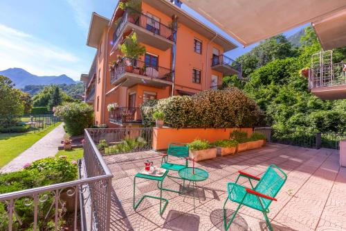Carlazzo Apartment | Family-Friendly Carlazzo Sant' Agata with Pool Access